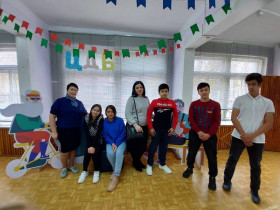 Посещение городской детской библиотеки учениками 9А класса.