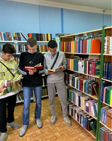 В гости в Центральную детскую библиотеку.