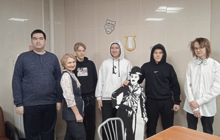 «Время подвиги эти не стерло...».