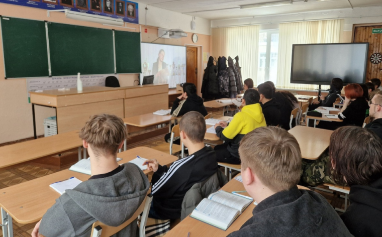 Классный час «Урок добра».