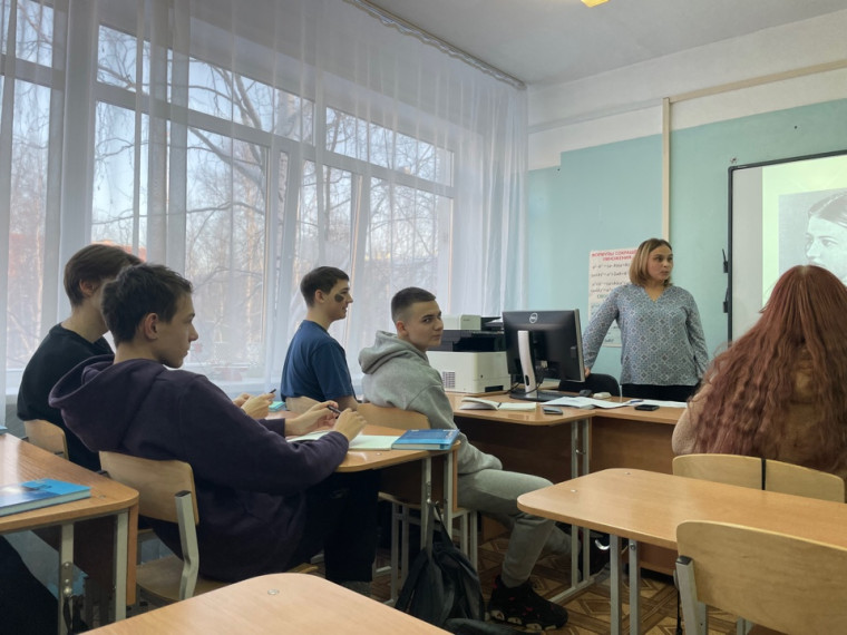 Урок- игра «Что? Где? Когда?».